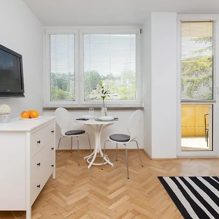 Apartmán With Balcony 300 M To The By Renters *