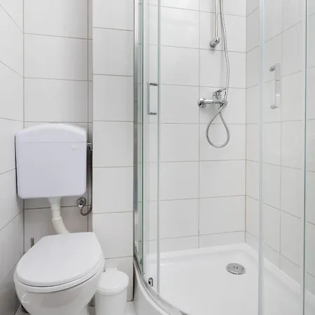 With Balcony 300 M To The By Renters Lejlighed *