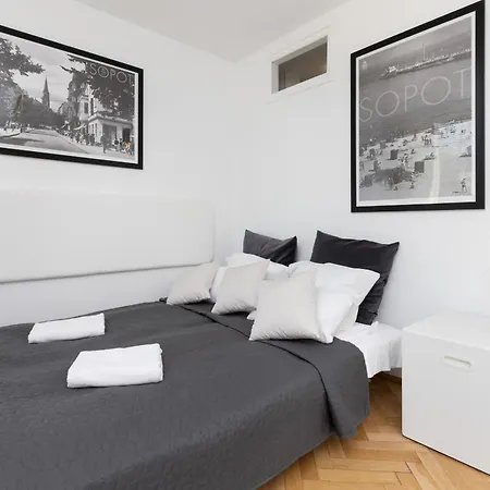 With Balcony 300 M To The By Renters *