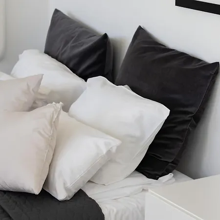 Lejlighed With Balcony 300 M To The By Renters