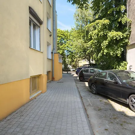 Apartment With Balcony 300 M To The By Renters Sopot
