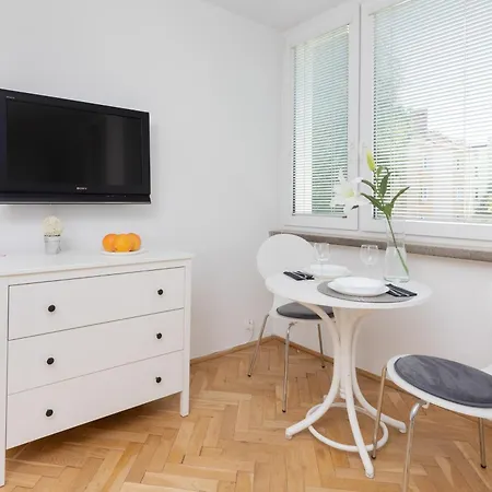 With Balcony 300 M To The By Renters Apartment Zoppot