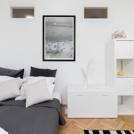 With Balcony 300 M To The By Renters Zoppot