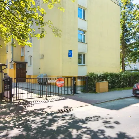 Apartment With Balcony 300 M To The By Renters